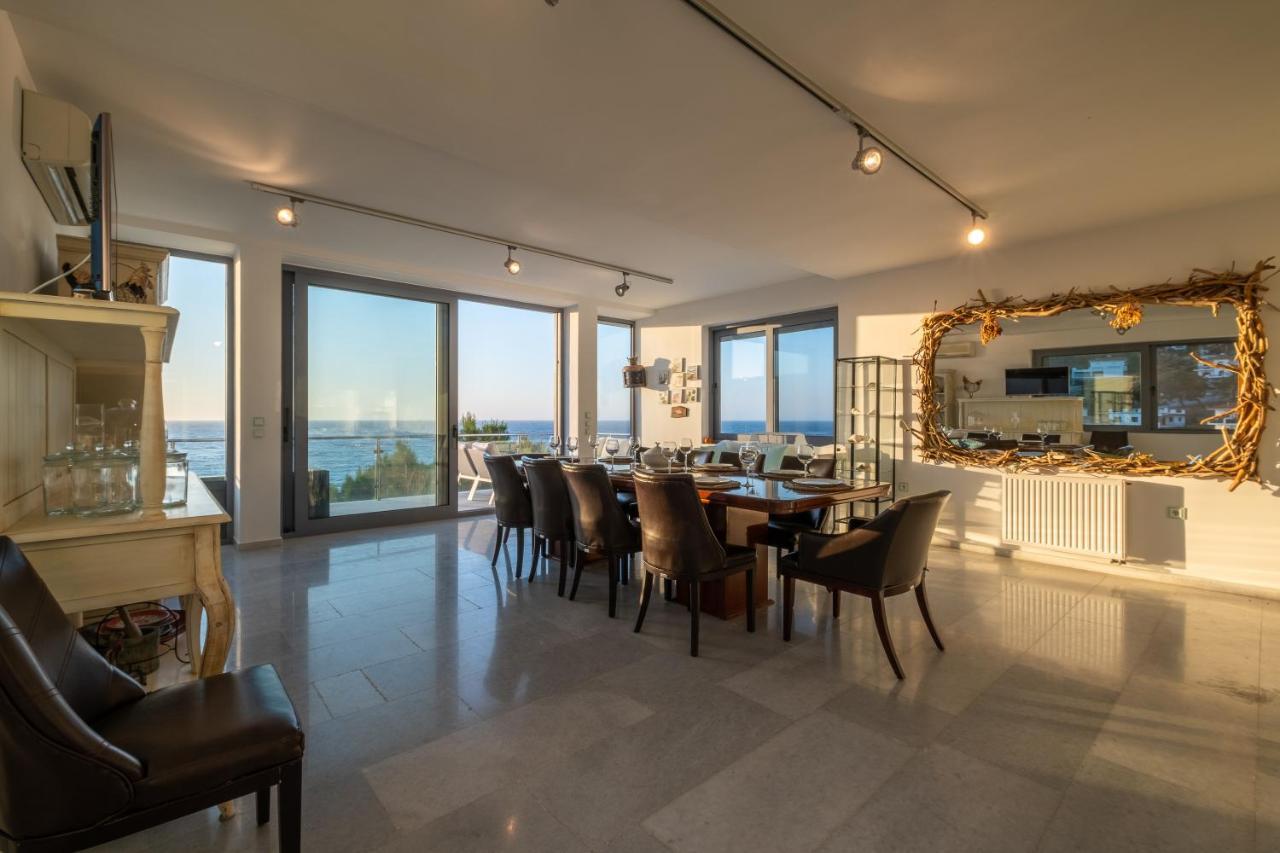 Icarus Luxury Beachfront Villa Gialiskari  ภายนอก รูปภาพ