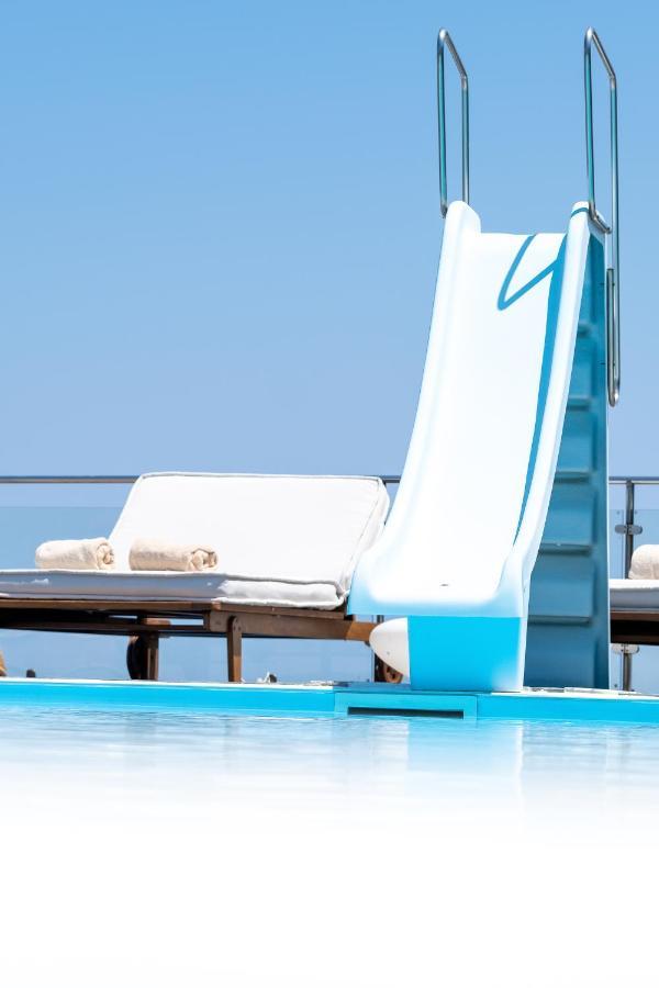 Icarus Luxury Beachfront Villa Gialiskari  ภายนอก รูปภาพ