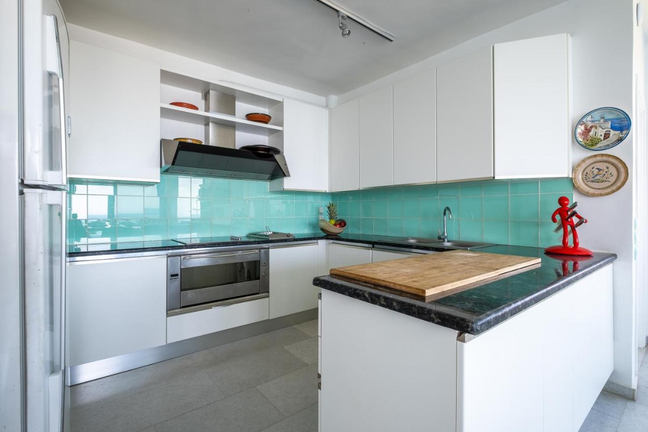 Icarus Luxury Beachfront Villa Gialiskari  ภายนอก รูปภาพ