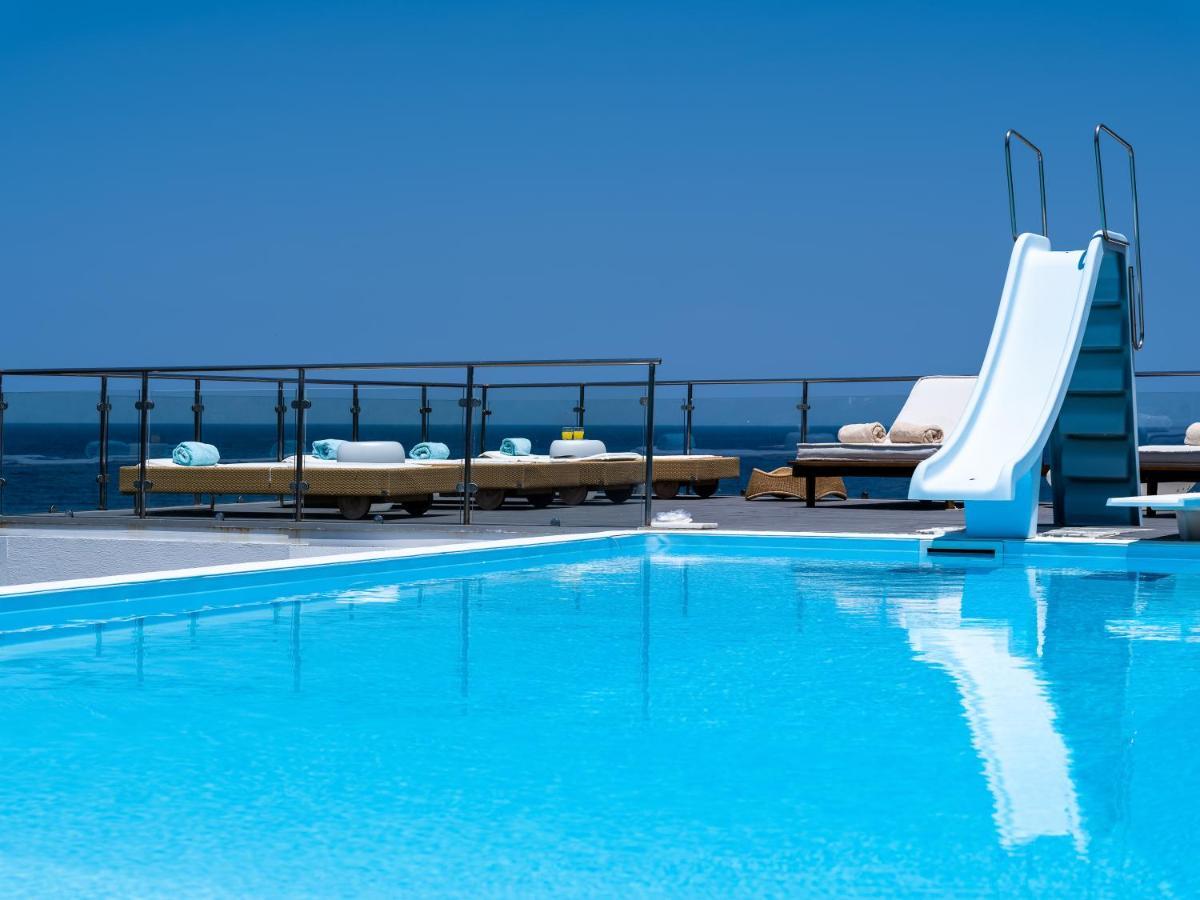 Icarus Luxury Beachfront Villa Gialiskari  ภายนอก รูปภาพ